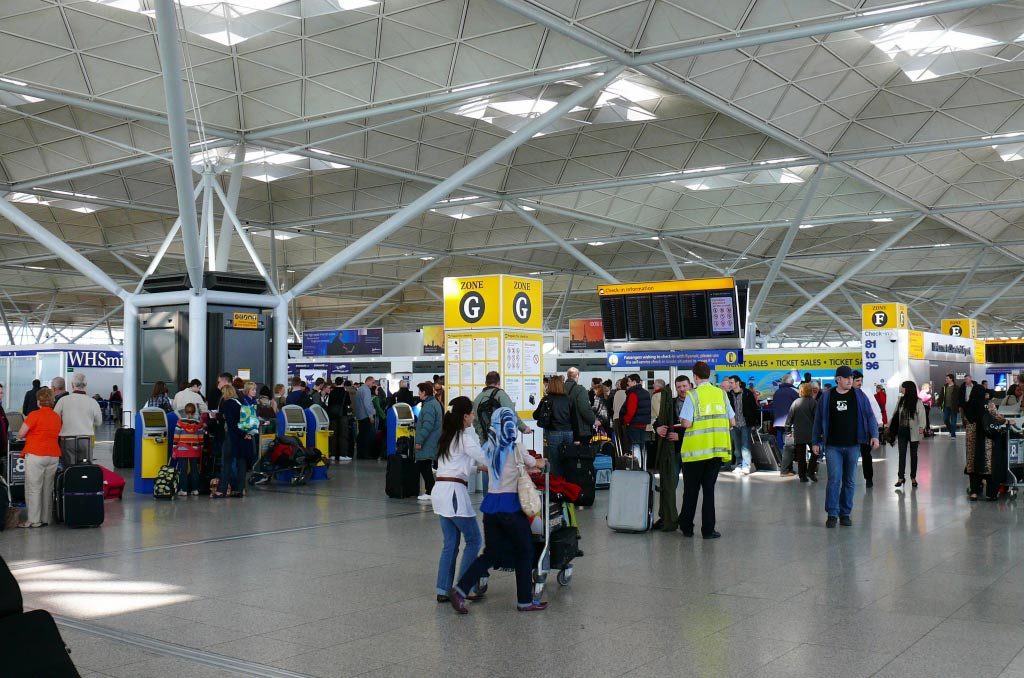 Aéroport Londres Stansted Hall