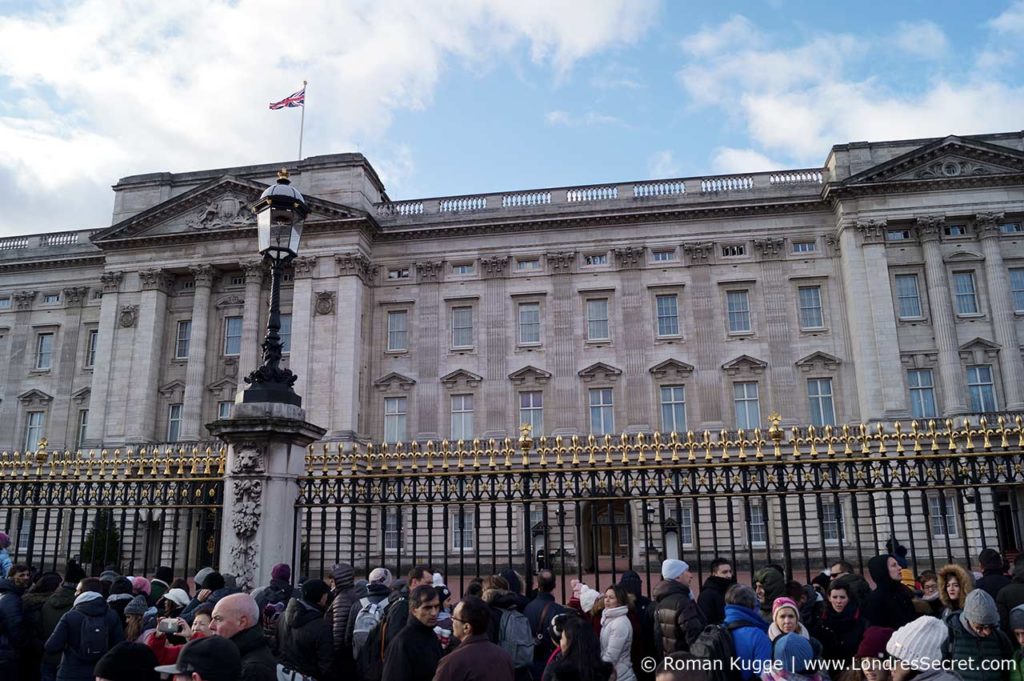 Releve de la garde Buckingham Palace Grille