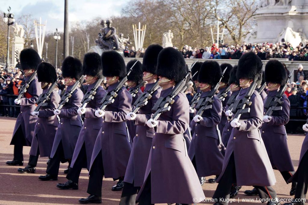 Releve de la garde Buckingham Palace Londres